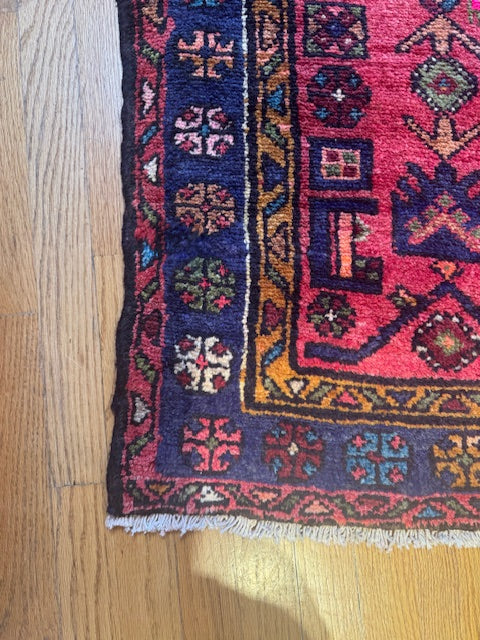 Vintage Handmade Heriz Carpet with Dogs (7'9 X 4'4)