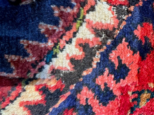 Vintage Handmade Heriz Carpet with Dogs (7'9 X 4'4)