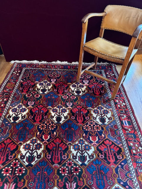 Vintage Handmade Tribal Bakhtiari (6'7 X 5)