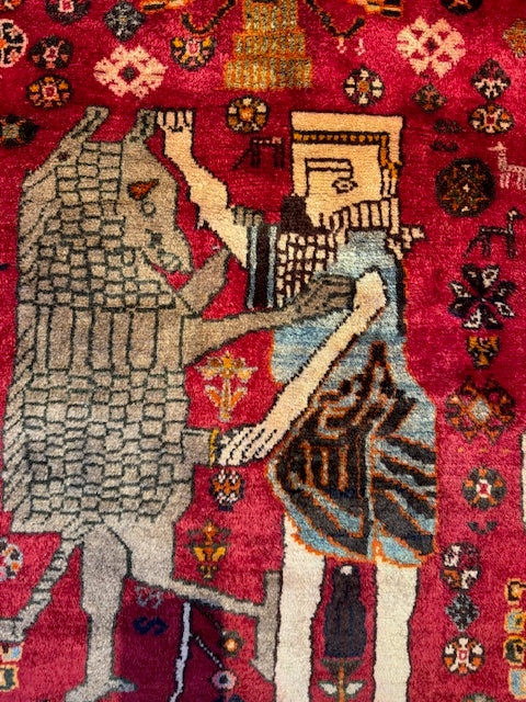 Vintage Handmade Heriz Hunting Carpet (9'5 X 5'6)