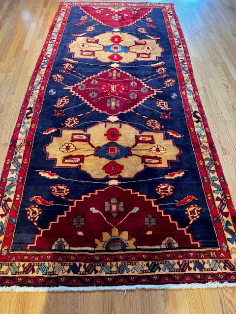 Vintage Handmade Heriz (4'6 X 10')