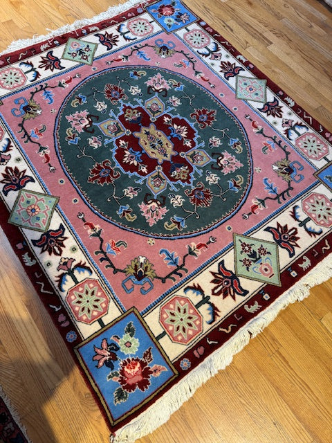 Handmade Heriz (5'4 X 4'8)