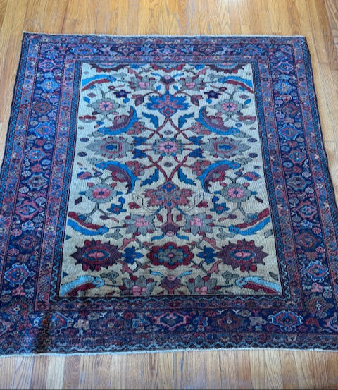 Antique Zigler Mahal (5' X 5')