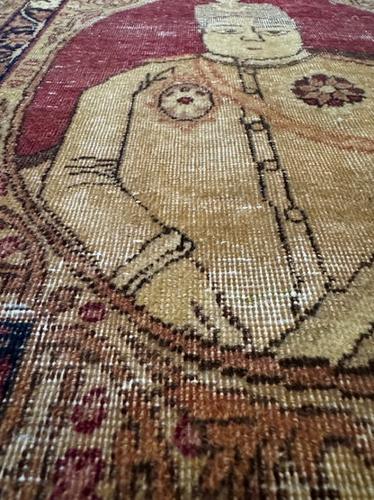 Antique Handmade Royal Gift Rug (26" X 19")