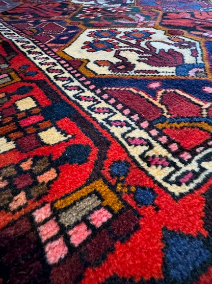 Vintage Handmade Tribal Bakhtiari (6'7 X 5)