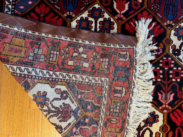 Vintage Handmade Tribal Bakhtiari (6'7 X 5)