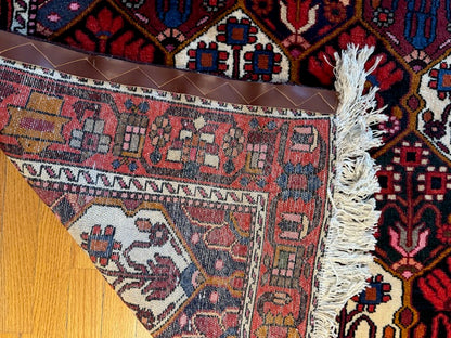 Vintage Handmade Tribal Bakhtiari (6'7 X 5)