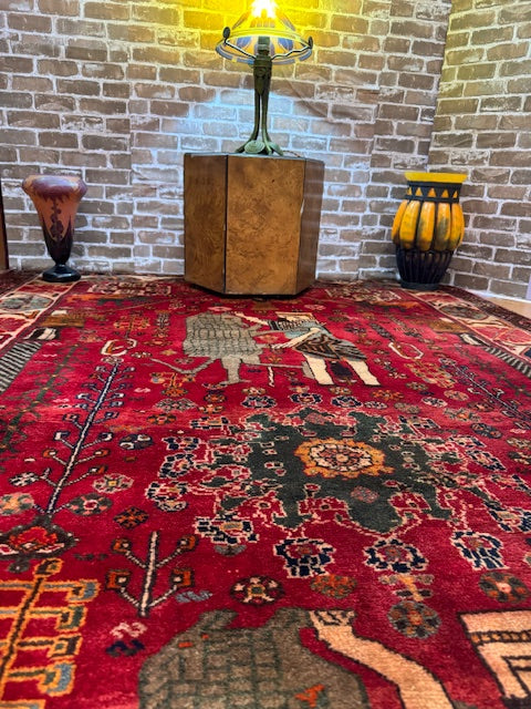 Vintage Handmade Heriz Hunting Carpet (9'5 X 5'6)