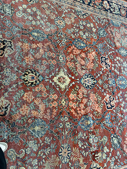 Antique Mahal (11’1 X 13’4)