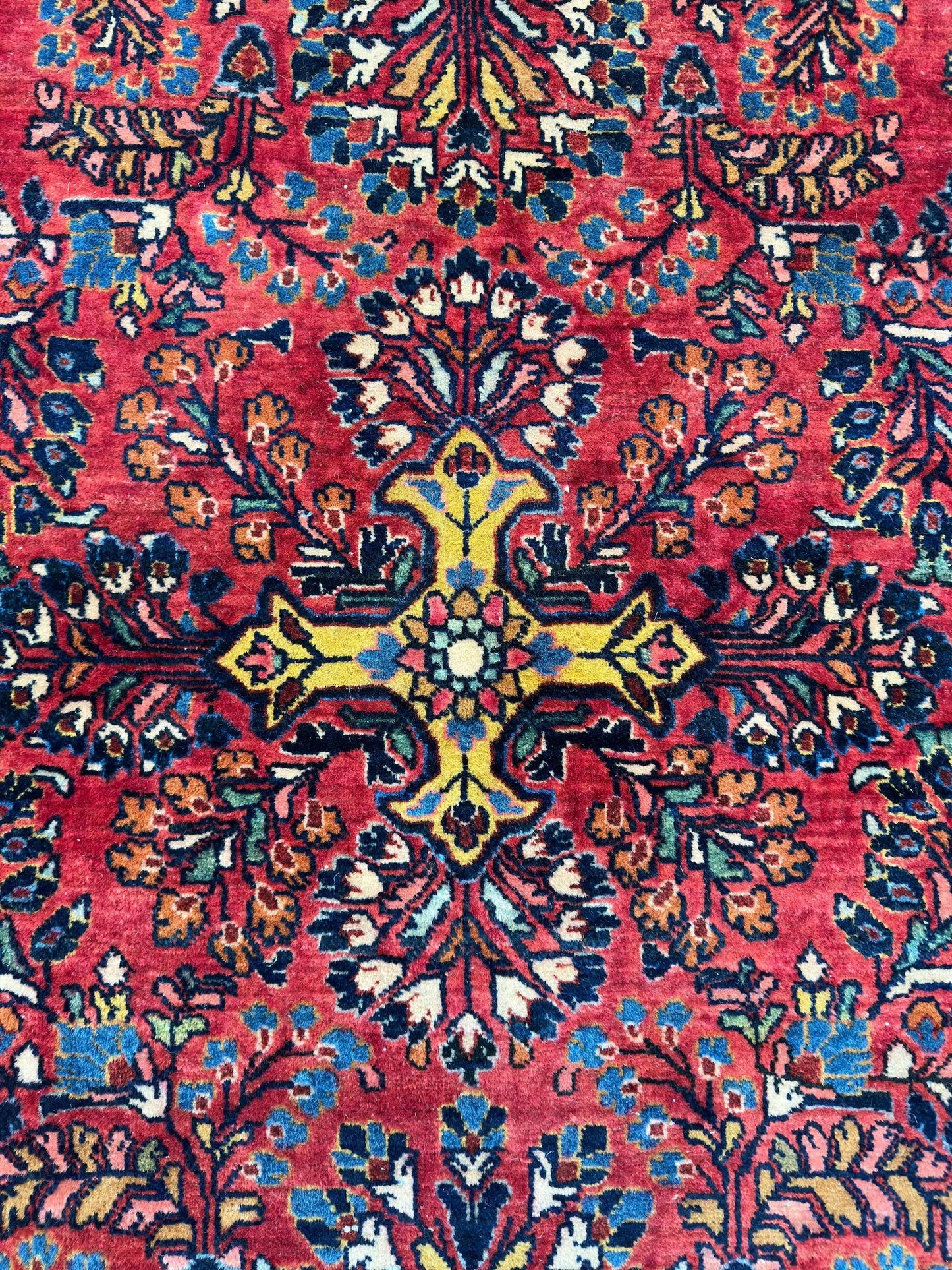 Handmade Antique Sarouq (4'8 X 3'5)