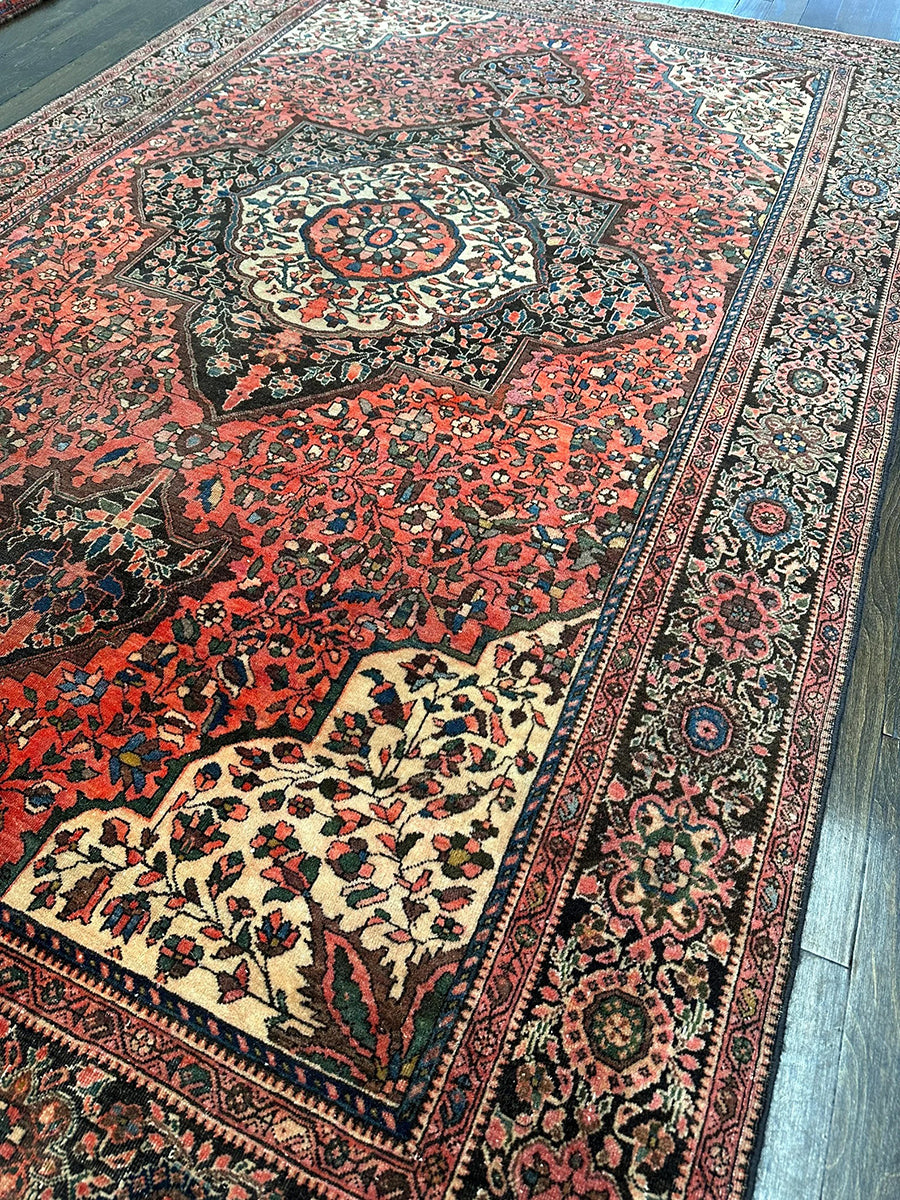 Antique Sarouk Farahan (6'1 X 4'1)
