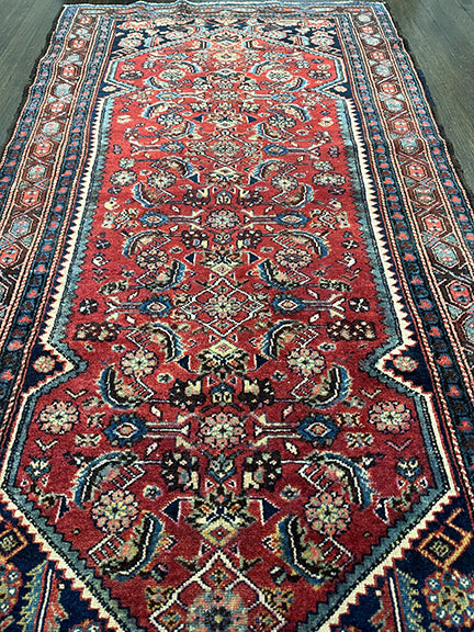 Antique Heriz Short Runner (6' X 3'1)