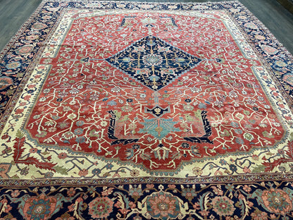Vintage Persian Serapi (10'5 X 10'5)