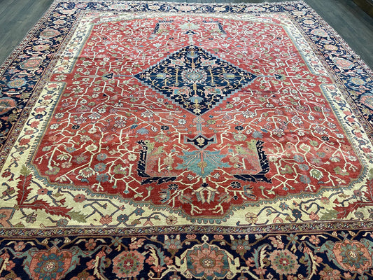 Vintage Persian Serapi (10'5 X 10'5)