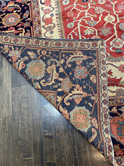 Vintage Persian Serapi (10'5 X 10'5)
