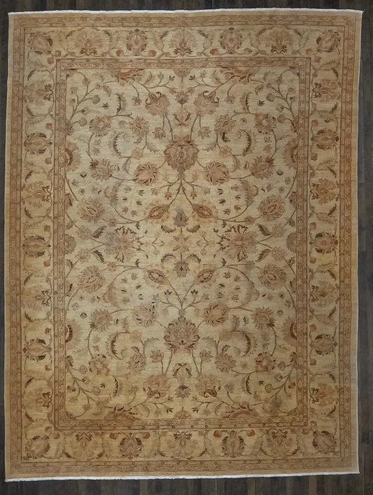 Handmade Ushak Revival (12' X 8'7)